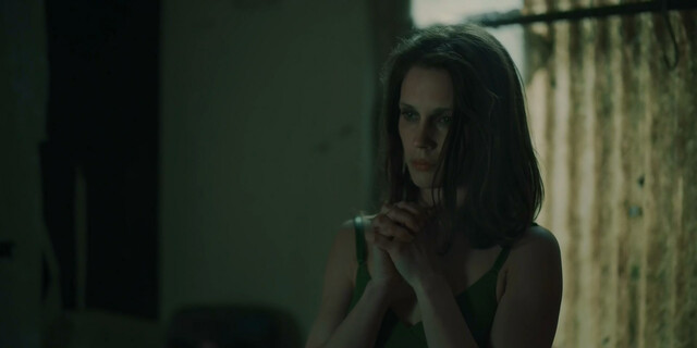 Marine Vacth sexy – Moloch s01e03-04 (2020)