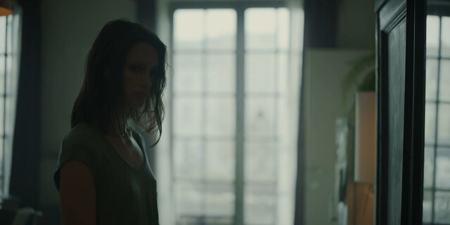 Marine Vacth sexy – Moloch s01e03-04 (2020)