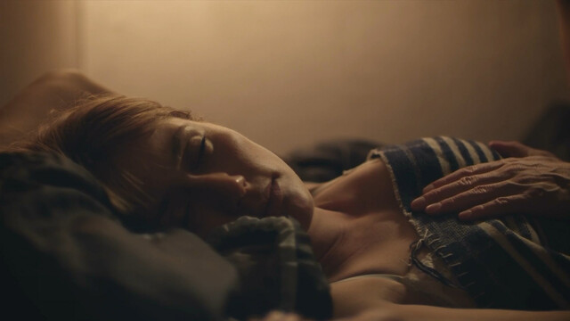 Ditte Ylva Olsen nude – It's Cold and It's Stale (Det er koldt og der er skind pa) (2013)