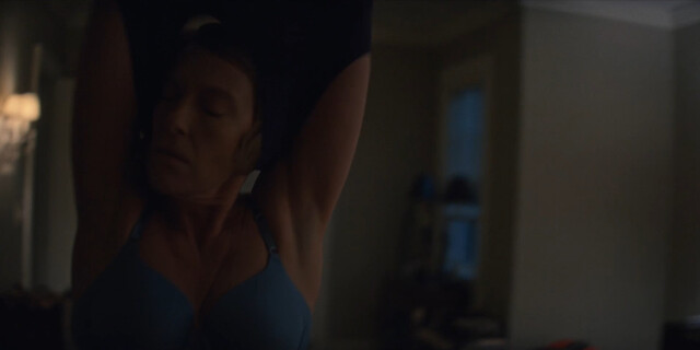 Toni Collette nude - The Staircase s01e07-08 (2022)