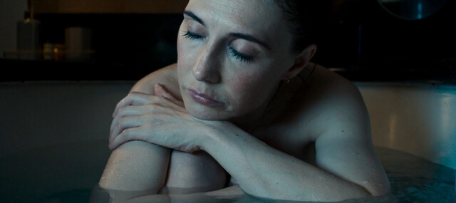 Carice van Houten sexy - Instinct (2019)