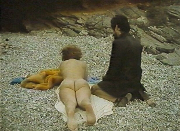 Sasa Kastoura nude - Oi apanthropoi (1976)