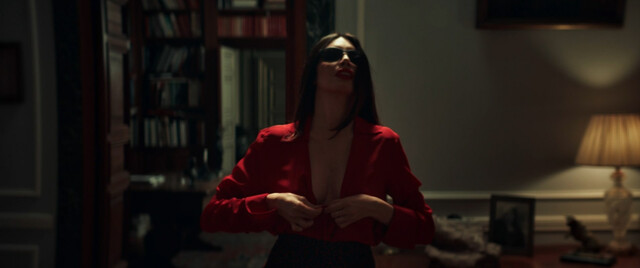 Ilenia Pastorelli nude - Dark Glasses (Occhiali neri) (2022)