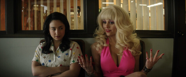 Emmy Rossum sexy - Angelyne s01e01-02 (2022)