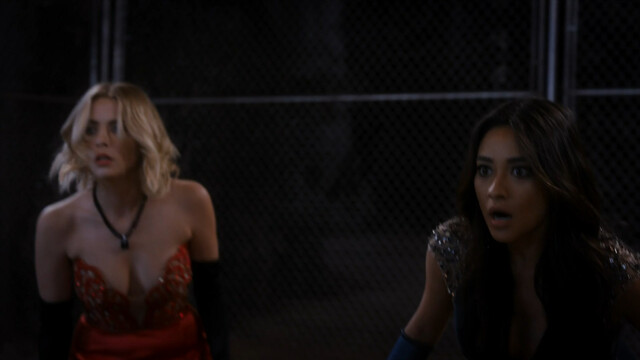 Ashley Benson sexy, Shay Mitchell sexy, Lucy Hale sexy, Troian Bellisario sexy, Janel Parrish sexy – Pretty Little Liars s06e01 (2015)
