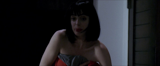 Krysten Ritter sexy - L!fe Happens (2011)