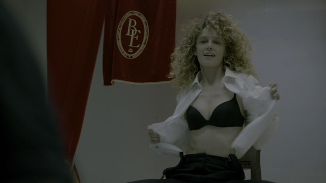 Esther Acebo sexy - La casa de papel s05e08 (2021)