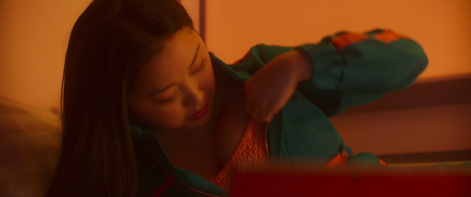 Lana Condor sexy - Moonshot (2022)