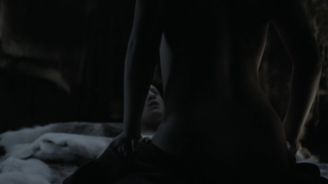 Morgan Holmstrom nude - Outlander s06e04 (2022)