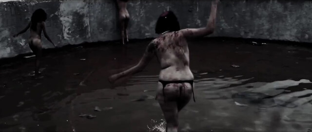 Lorena Aloli nude - A Capital dos Mortos 2 Mundo Morto (2015)