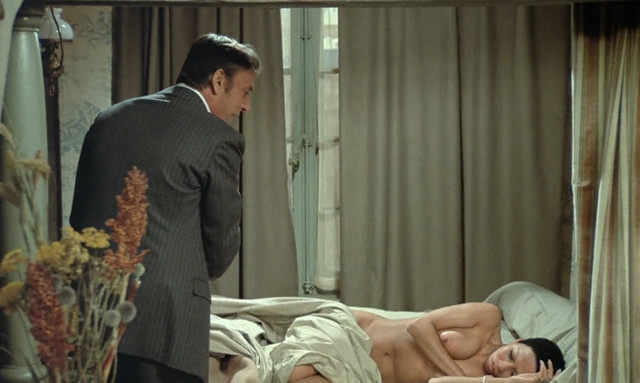 Romy Schneider nude - Cesar and Rosalie (1972)