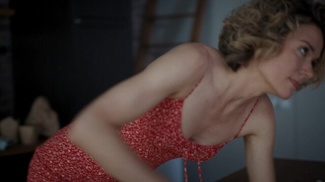 Nadezhda Mikhalkova (Nadia Mikhalkova) sexy, Anna Mikhalkova sexy, Anastasiya Mikulchina sexy – Nominatsiya s01e01 (2022)