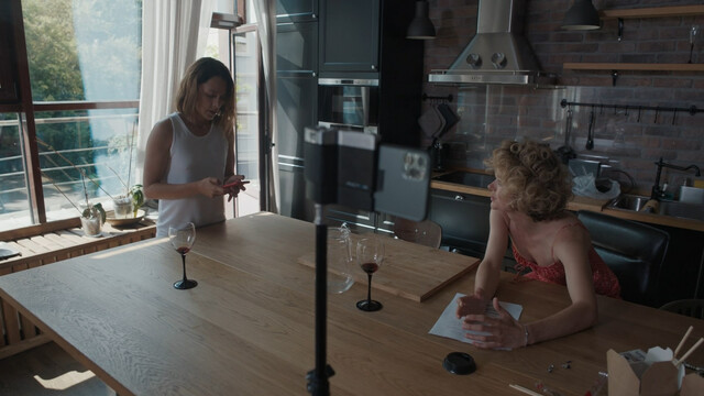 Nadezhda Mikhalkova (Nadia Mikhalkova) sexy, Anna Mikhalkova sexy, Anastasiya Mikulchina sexy – Nominatsiya s01e01 (2022)