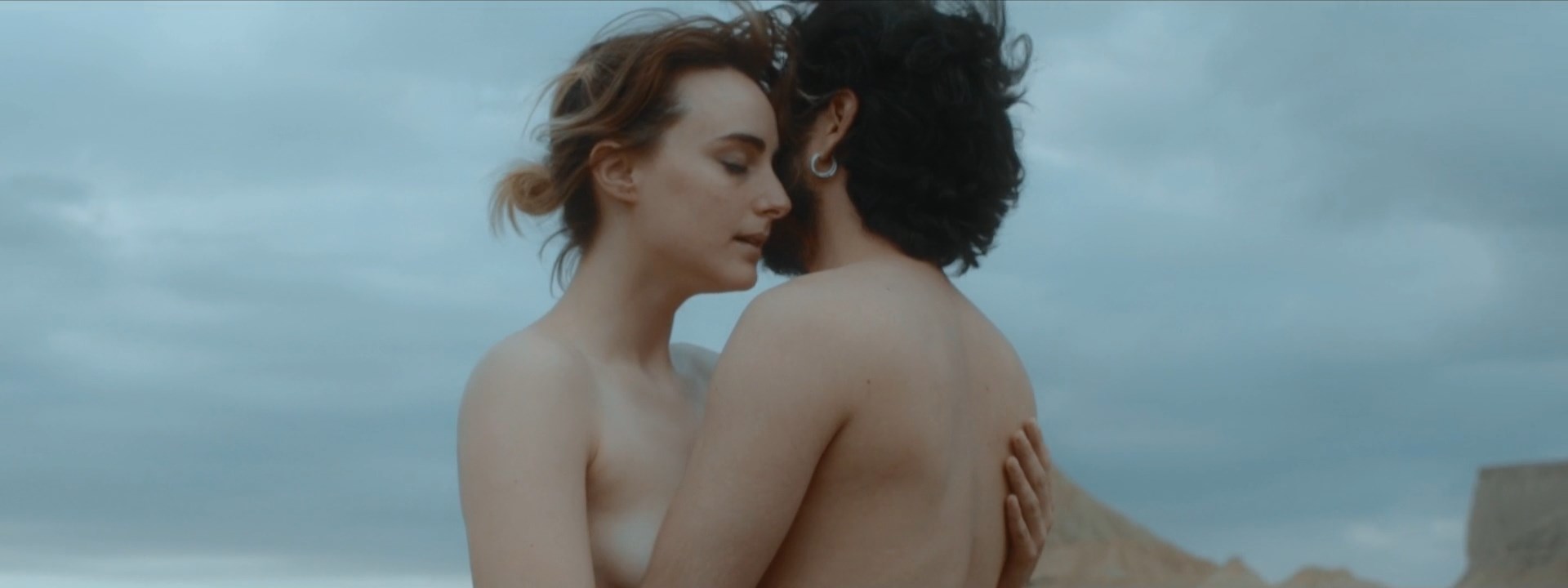 Emilia Lazo sexy - Emilia y Pablo Territorio de Delirio (2019)