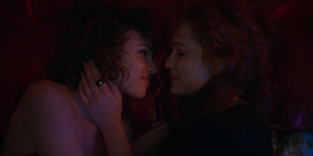 Anastasia Martin sexy, Stasya Miloslavskaya sexy – In from the Cold s01e06 (2022)