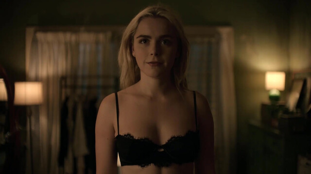 Kiernan Shipka sexy, Diane Kruger sexy - Swimming with Sharks s01e01 (2022)