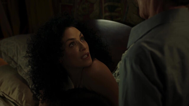 Joanne Kelly nude, Nathalie Rock nude, Ester Jiron nude - City on a Hill s03e01-5 (2022)