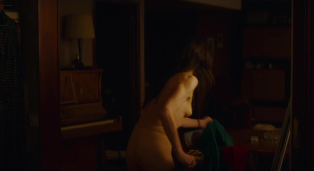 Charlotte Gainsbourg nude, Noée Abita nude - The Passengers of the Night (2022)