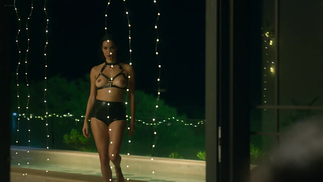 Maite Perroni sexy, Ela Velden nude, Alejandra Guzman sexy, Marimar Vega nude, Fabiola Campomanes nude, Helena Haro nude - El Juego de las Llaves s02 (2021)