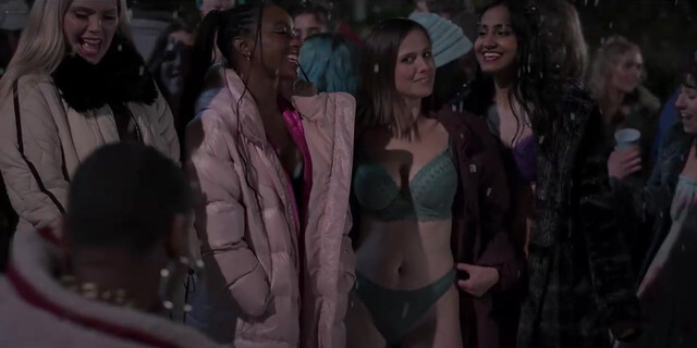 Pauline Chalamet sexy, Reneé Rapp sexy, Amrit Kaur sexy, Alyah Chanelle Scott sexy,Gracie Dzienny sexy - The Sex Lives of College Girls s02e01-08 (2022)