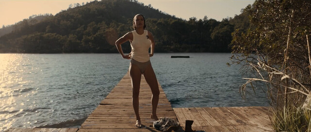 Serenay Sarikaya nude - Shahmaran s01e01-08 (2023)