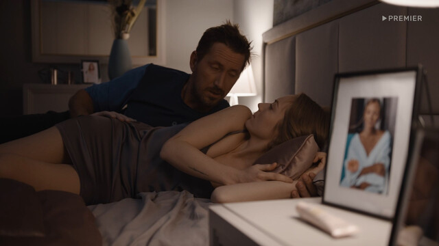 Anna Volkova sexy, Toma Morozova sexy – Sotsseti s01e02 (2023)