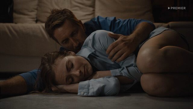 Anna Volkova sexy, Toma Morozova sexy – Sotsseti s01e02 (2023)