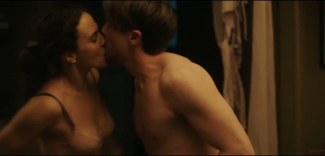 Jessica Brown Findlay sexy - Aftertaste (2020)