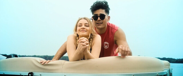 Josephine Langford sexy - Gigi & Nate (2022)