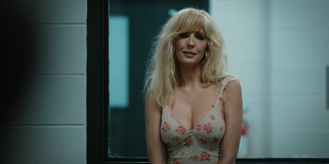 Kelly Reilly sexy - Yellowstone s05e01e03e04 (2022)