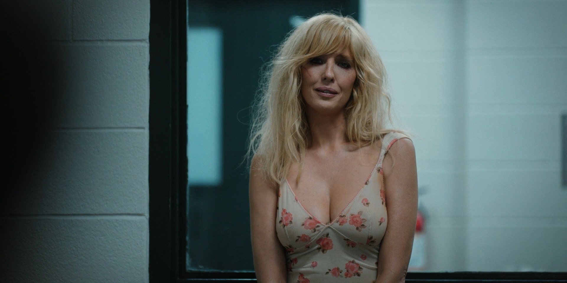 Kelly Reilly sexy - Yellowstone s05e01e03e04 (2022)