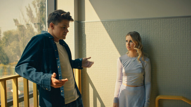 Varvara Fedorovna sexy, Elizaveta Mordashova sexy, Ivanka Osina-Fridman sexy – Lejt Najt Skul s01e04 (2022)