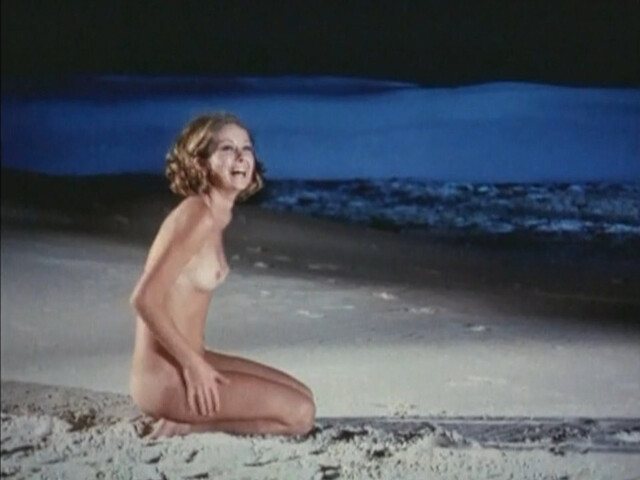 Eva Christian nude - Anjos e Demonios (1970)