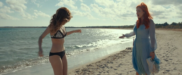 Bella Thorne nude, Alma Noce nude – Time Is Up 2 (Game of Love) (2022)