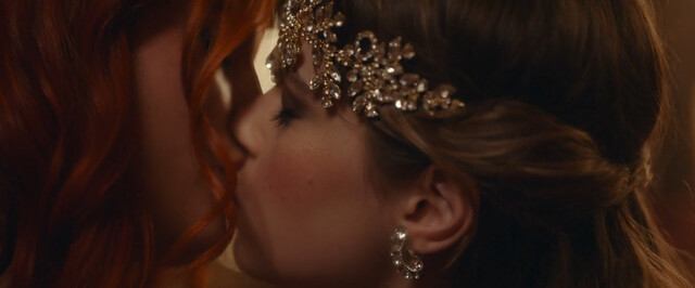 Bella Thorne nude, Alma Noce nude – Time Is Up 2 (Game of Love) (2022)