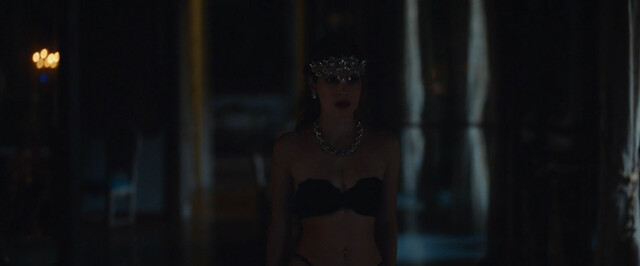 Bella Thorne nude, Alma Noce nude – Time Is Up 2 (Game of Love) (2022)