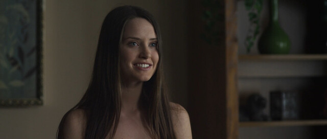 Merritt Patterson sexy - Rufus (2012)