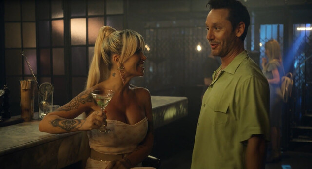 Leonor Varela sexy, Florencia Pena sexy – Mienteme (2022)