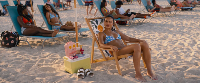 Maya Hawke sexy, Camila Mendes sexy, Alisha Boe sexy, Talia Ryder sexy – Do Revenge (2022)