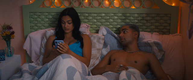 Maya Hawke sexy, Camila Mendes sexy, Alisha Boe sexy, Talia Ryder sexy – Do Revenge (2022)