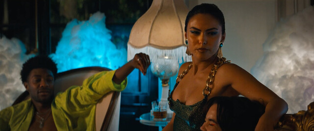 Maya Hawke sexy, Camila Mendes sexy, Alisha Boe sexy, Talia Ryder sexy – Do Revenge (2022)