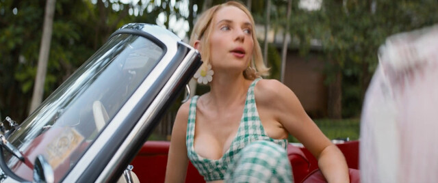 Maya Hawke sexy, Camila Mendes sexy, Alisha Boe sexy, Talia Ryder sexy – Do Revenge (2022)