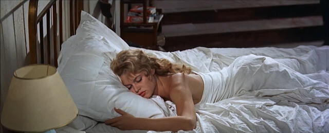 Brigitte Bardot sexy - Et Dieu... crea la femme (1956)