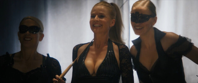 Franziska Schlattner sexy, Rosalie Thomass sexy – Eine ganz heiße Nummer 2.0 (2019)