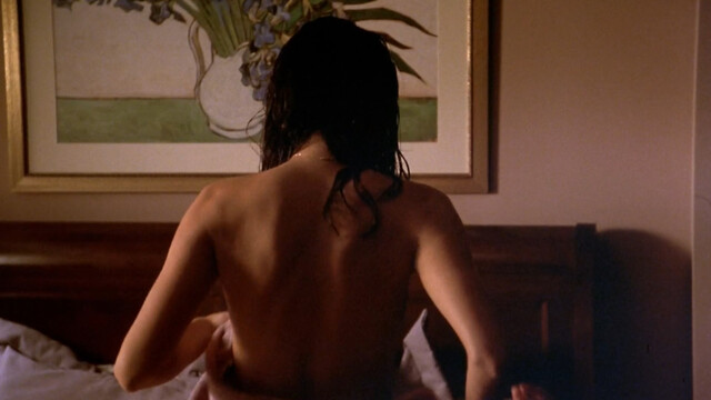 Angie Harmon nude - Video Voyeur The Susan Wilson Story (2002)