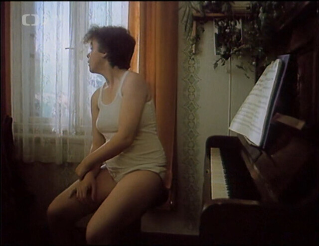 Gabriela Hyrmanova nude - Dahome (1982)