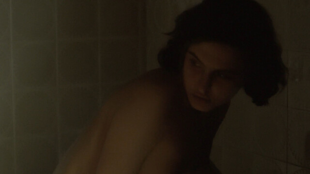 Ondina Quadri nude - Das Nest (Il nido) (2016)