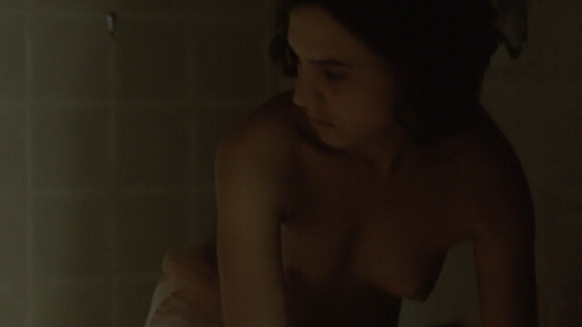 Ondina Quadri nude - Das Nest (Il nido) (2016)