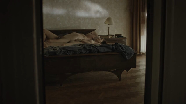 Sandra Sandrini nude - The Bed (La Cama) (2018)