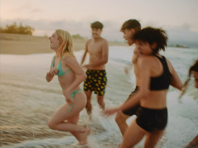 Malva Vela sexy, Nadia Al Saidi sexy, Naira Lleo sexy – How to Screw It All Up (Como mandarlo todo a la mierda) s01e02-06 (2022)